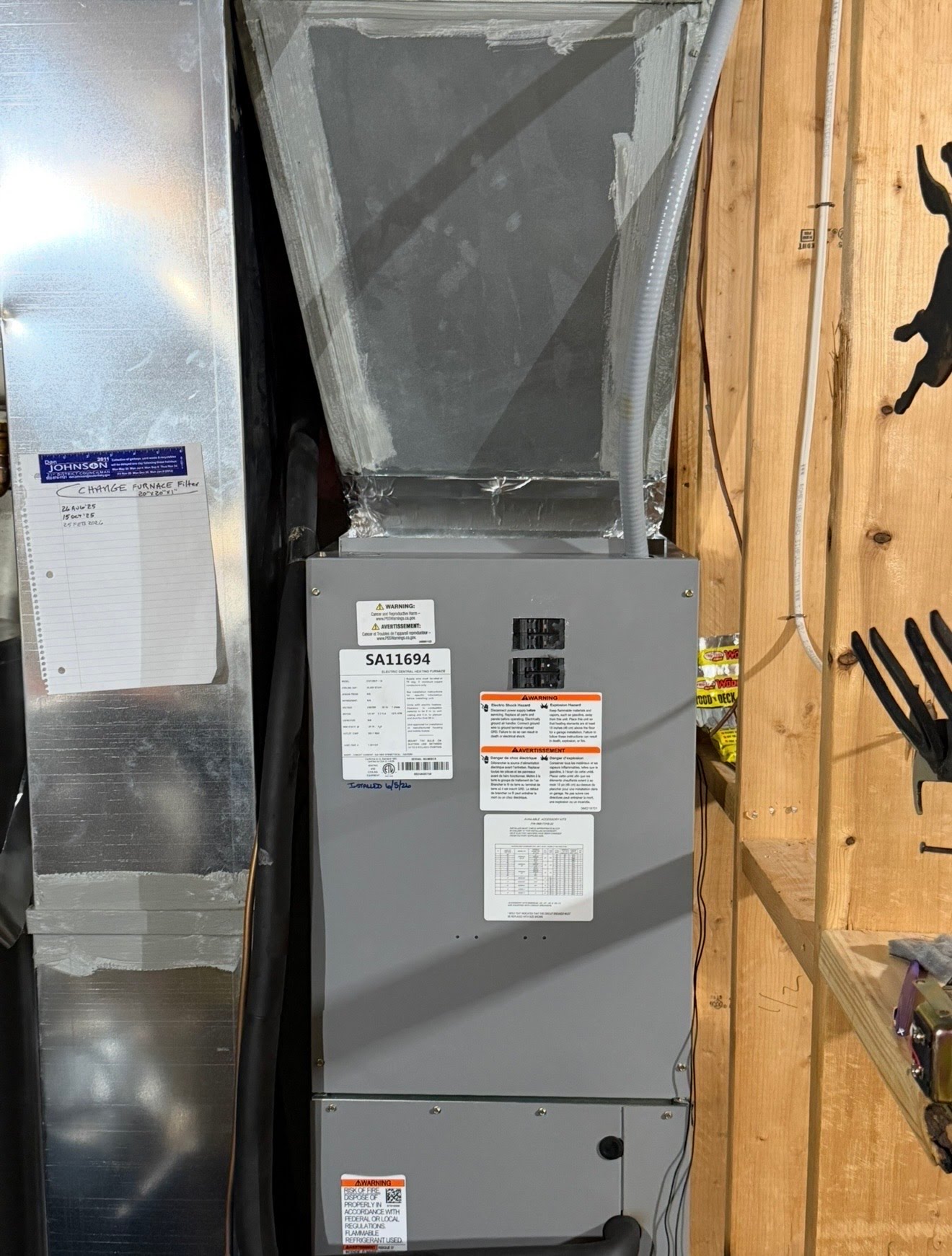 Whole-home humidifier integrated with furnace ductwork